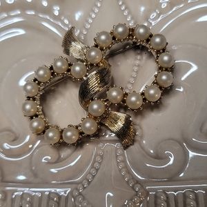 Coro Faux Pearl Brooch Vintage